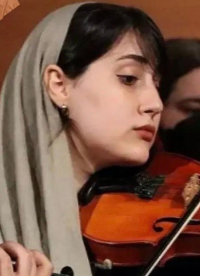 Sanam Pourbabayi