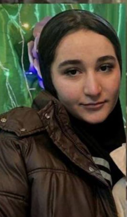 Esra Tavoosiniya